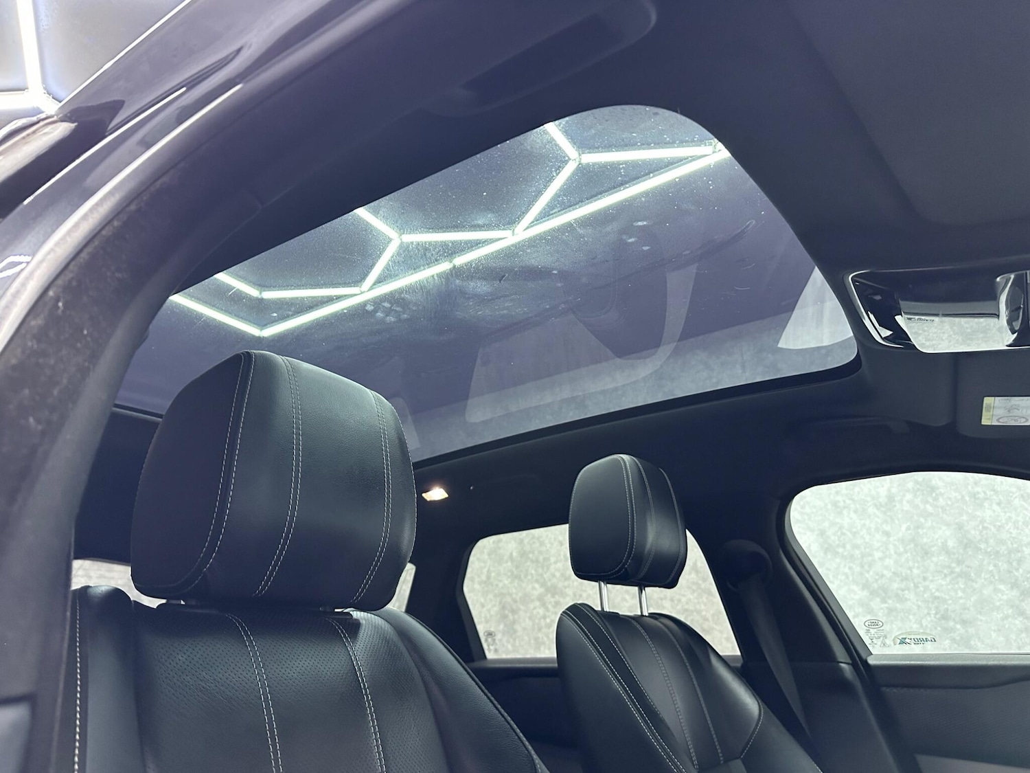 Used Land Rover Range Rover Velar for sale - 77823606: Photo 9