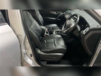 Used Nissan X-Trail 2017 for sale - 77456085: Photo