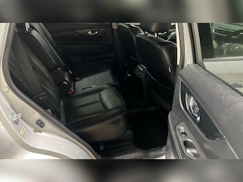 Used Nissan X-Trail 2017 for sale - 77456085: Photo