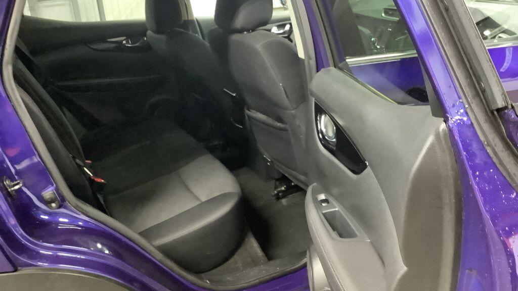 Used Nissan Qashqai 2017 for sale - 77645826: Photo 3