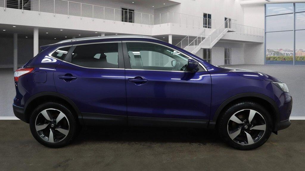 Used Nissan Qashqai 2017 for sale - 77645826: Photo 9