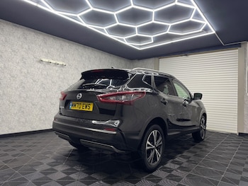 Used Nissan Qashqai 2021 for sale - 77049810: Photo