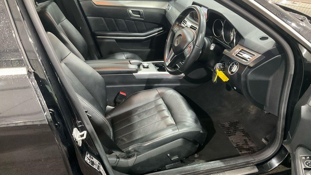 Used Mercedes-Benz E Class 2014 for sale - 77314668: Photo 2