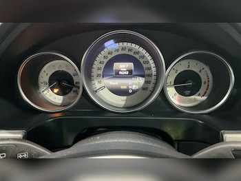 Used Mercedes-Benz E Class 2014 for sale - 77314668: Photo