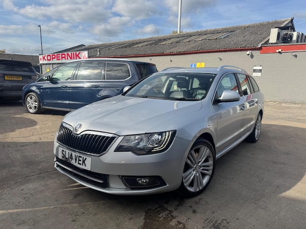 Used Skoda Superb 2014 for sale - 76189381: Photo 1