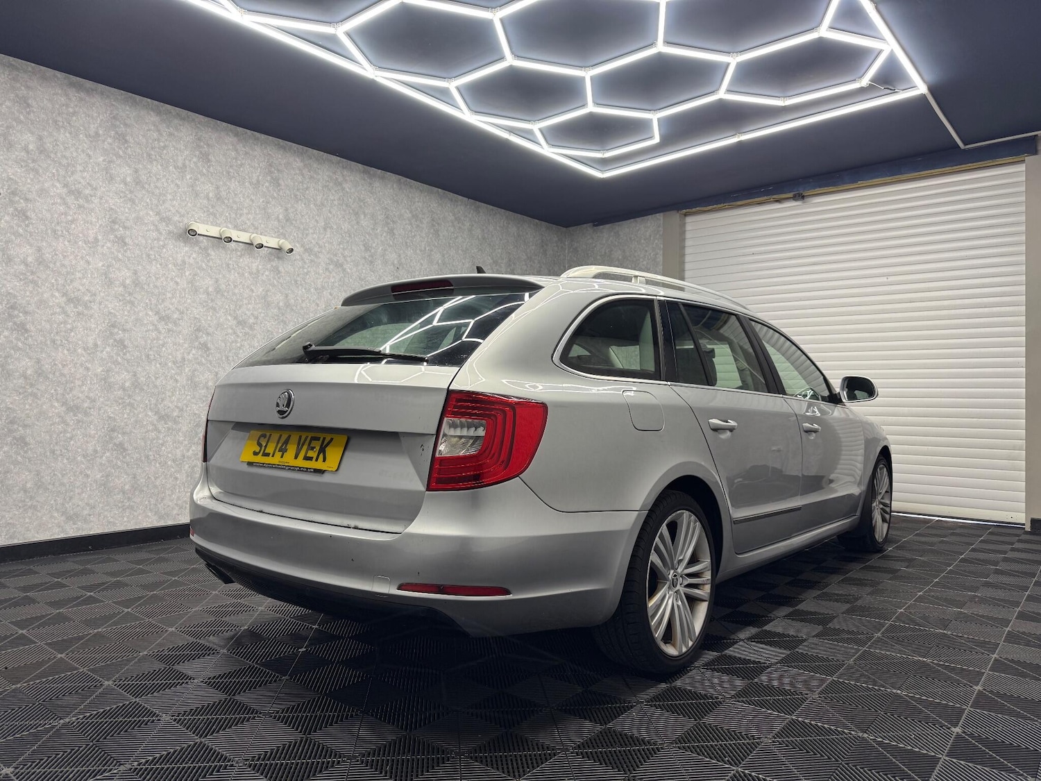 Used Skoda Superb 2014 for sale - 76189381: Photo 4