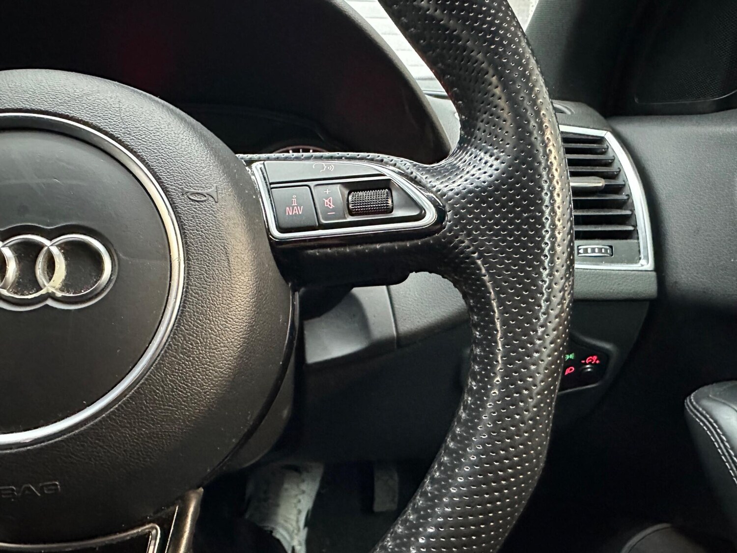 Used Audi Q5 2016 for sale - 78058453: Photo 12