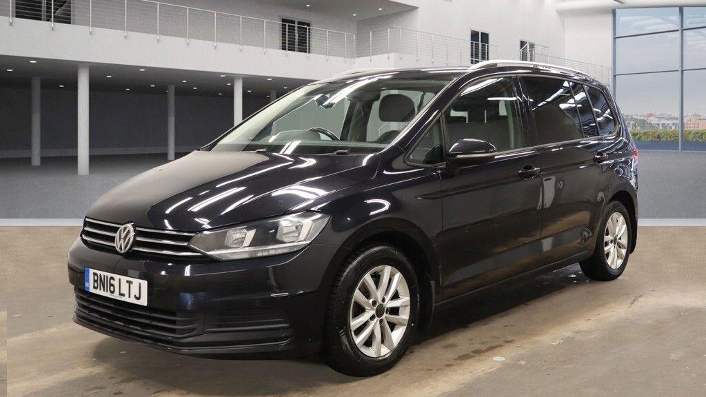 Used Volkswagen Touran 2016 for sale - 76886577: Photo 1