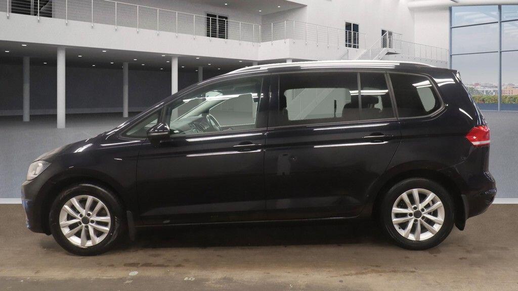 Used Volkswagen Touran 2016 for sale - 76886577: Photo 5