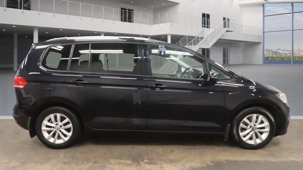 Used Volkswagen Touran 2016 for sale - 76886577: Photo 6