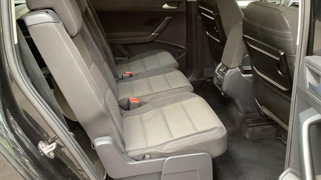 Used Volkswagen Touran 2016 for sale - 76886577: Photo 8