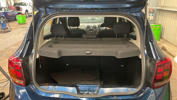 Used Dacia Sandero Stepway 2018 for sale - 76200927: Photo 10