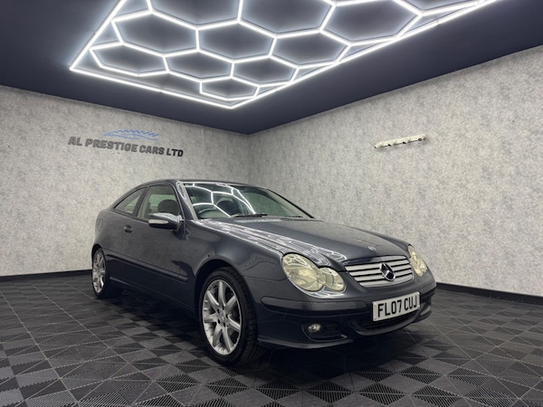 Used Mercedes-Benz C-Class 2007 for sale - 76024617: Photo 1