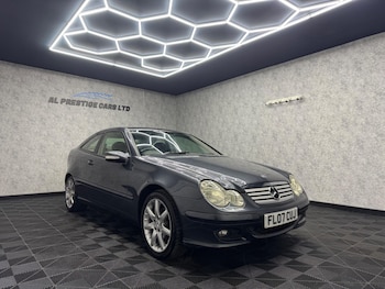Used Mercedes-Benz C-Class 2007 for sale - 76024617: Photo