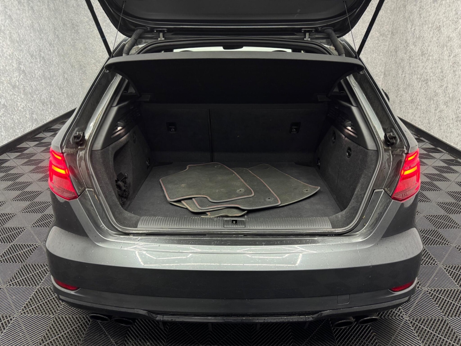 Used Audi S3 2016 for sale - 75681984: Photo 32