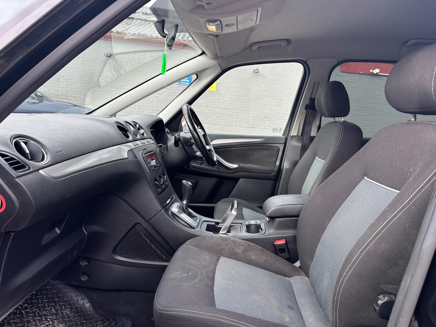 Used Ford Galaxy for sale - 78057955: Photo 2