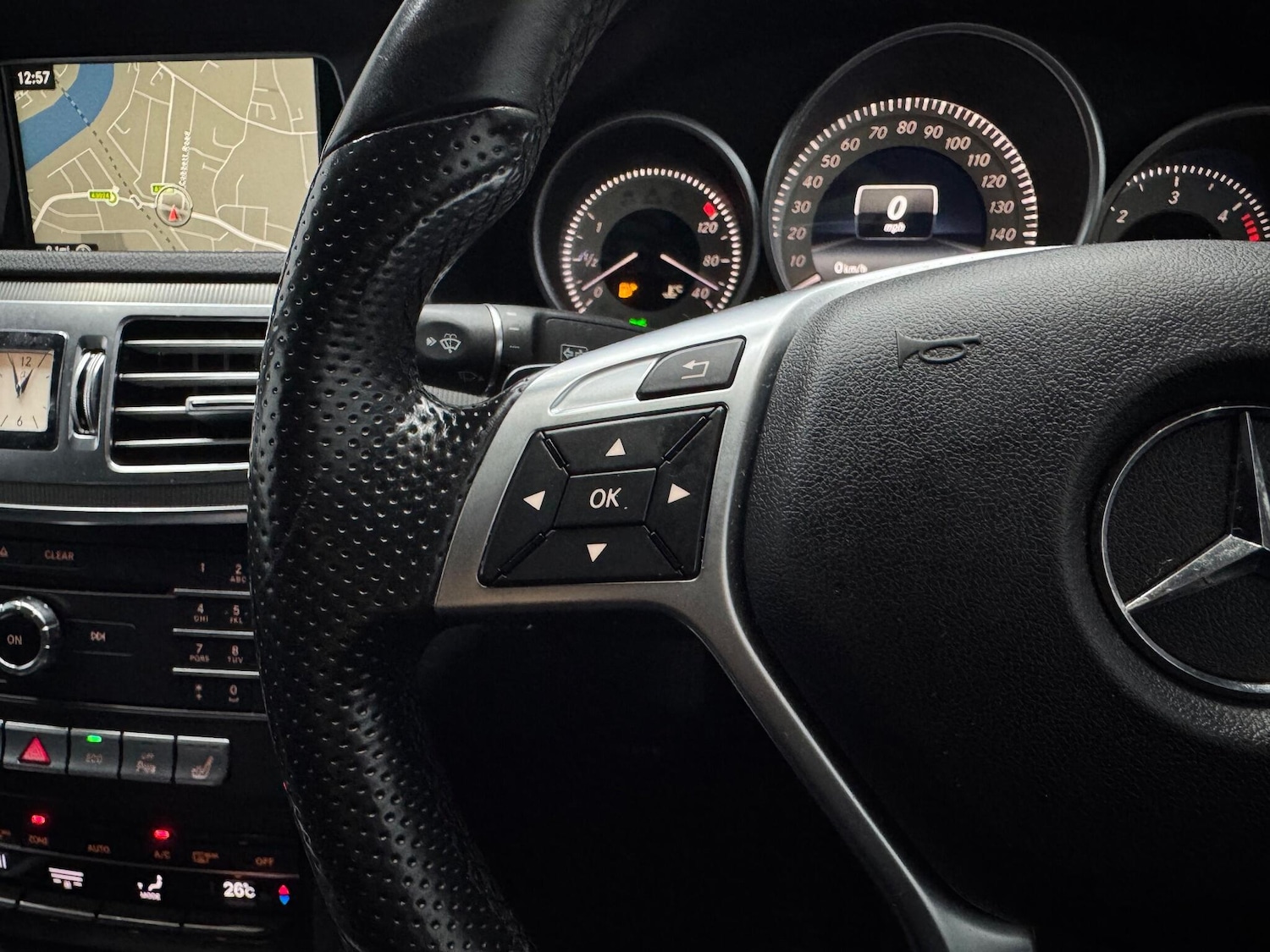 Used Mercedes-Benz E Class 2016 for sale - 77097499: Photo 6