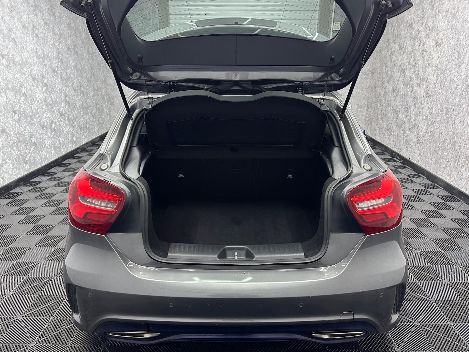 Used Mercedes-Benz A-Class 2016 for sale - 77267997: Photo 27