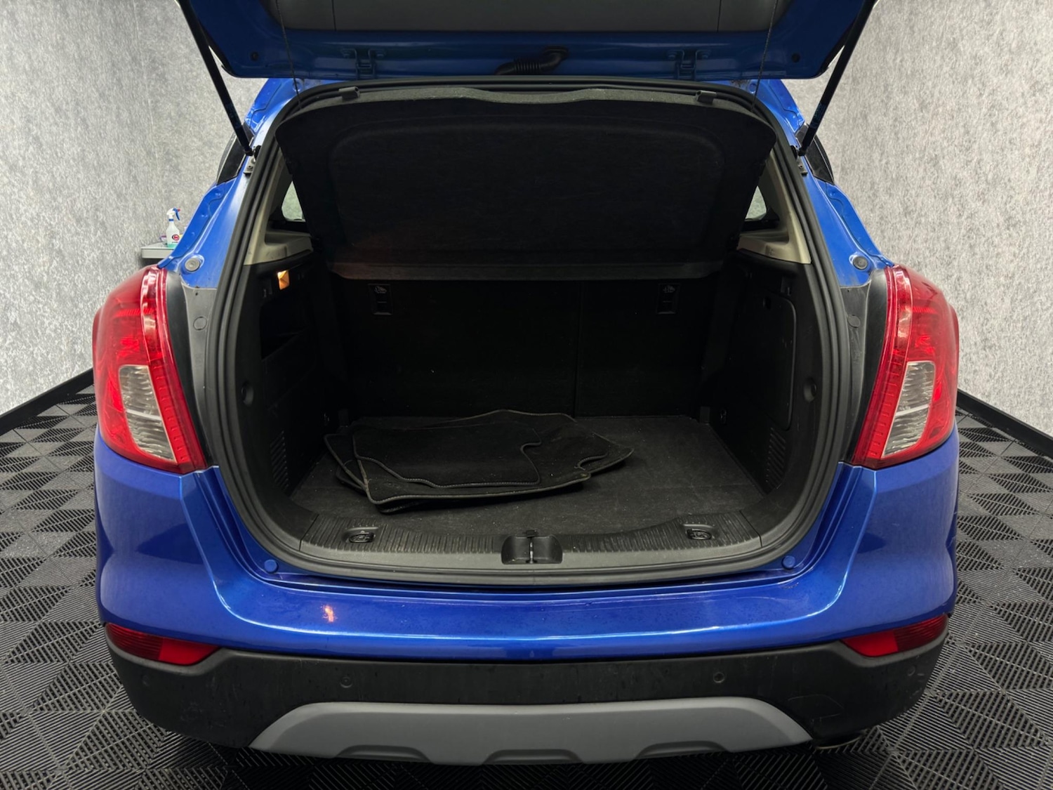 Vehicle 22