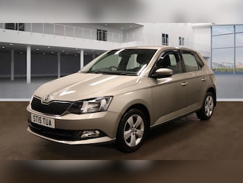 2015 (15) - 1.0 MPI SE 5dr