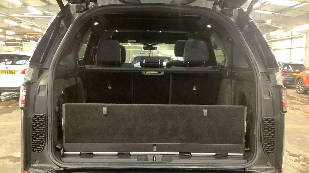 Used Land Rover Discovery 2020 for sale - 77454739: Photo 12