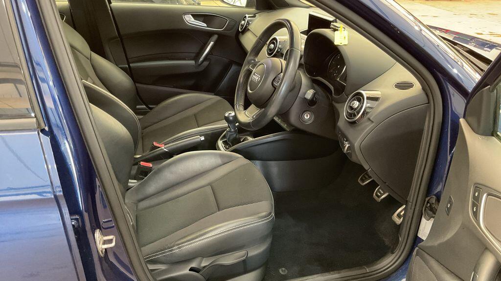 Used Audi A1 2015 for sale - 77784388: Photo 2