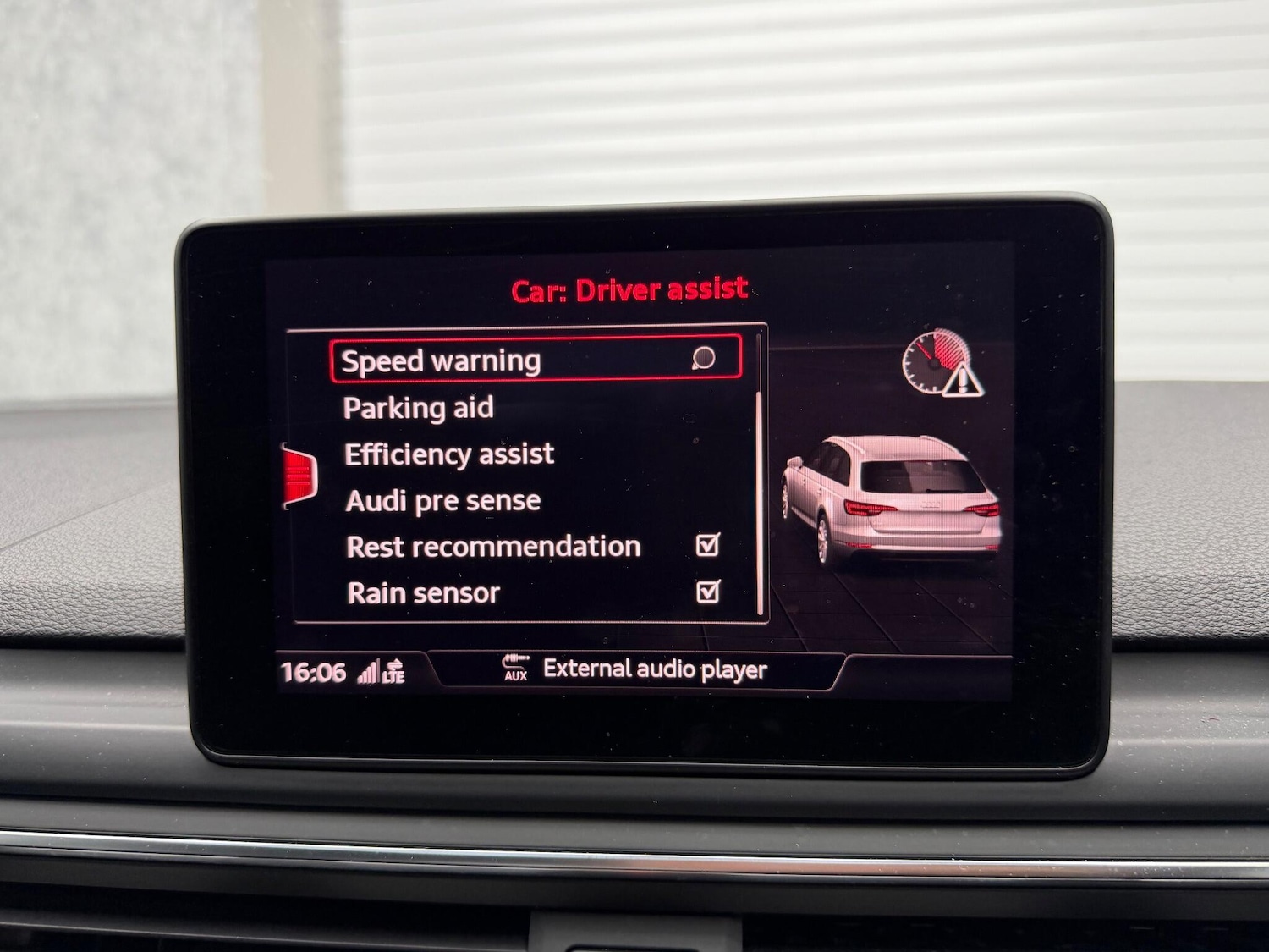 Used Audi A4 Avant 2017 for sale - 77091659: Photo 12