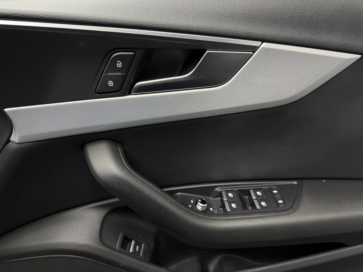 Used Audi A4 Avant 2017 for sale - 77091659: Photo 23