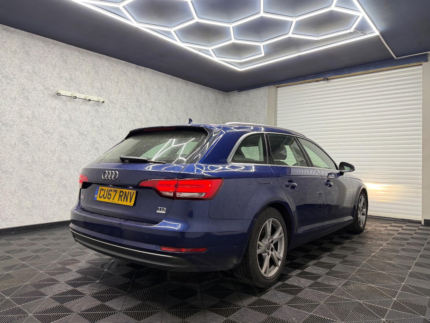 Used Audi A4 Avant 2017 for sale - 77091659: Photo 4