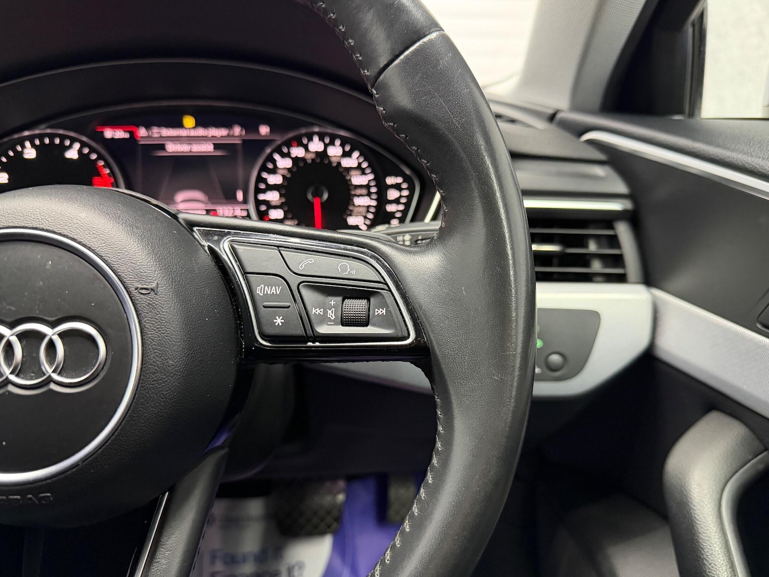 Used Audi A4 Avant 2017 for sale - 77091659: Photo 9