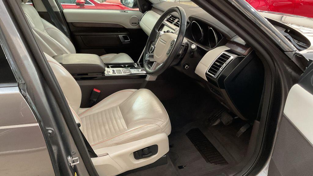 Used Land Rover Discovery 2017 for sale - 76440573: Photo 2