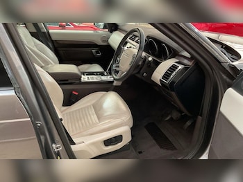 Used Land Rover Discovery 2017 for sale - 76440573: Photo