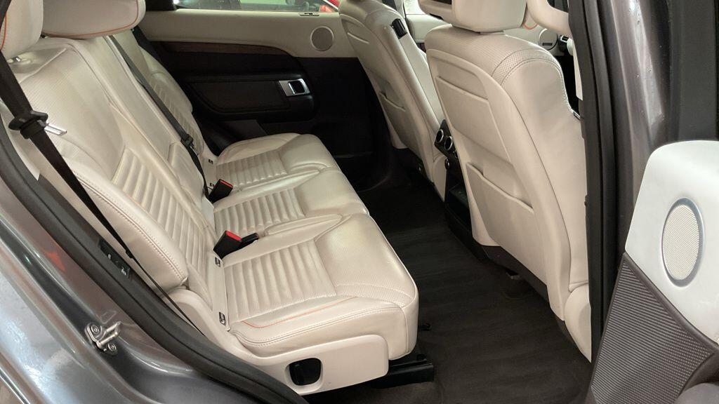 Used Land Rover Discovery 2017 for sale - 76440573: Photo 3