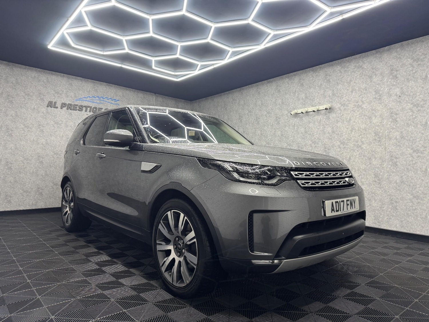 Used Land Rover Discovery 2017 for sale - 76440573: Photo 34
