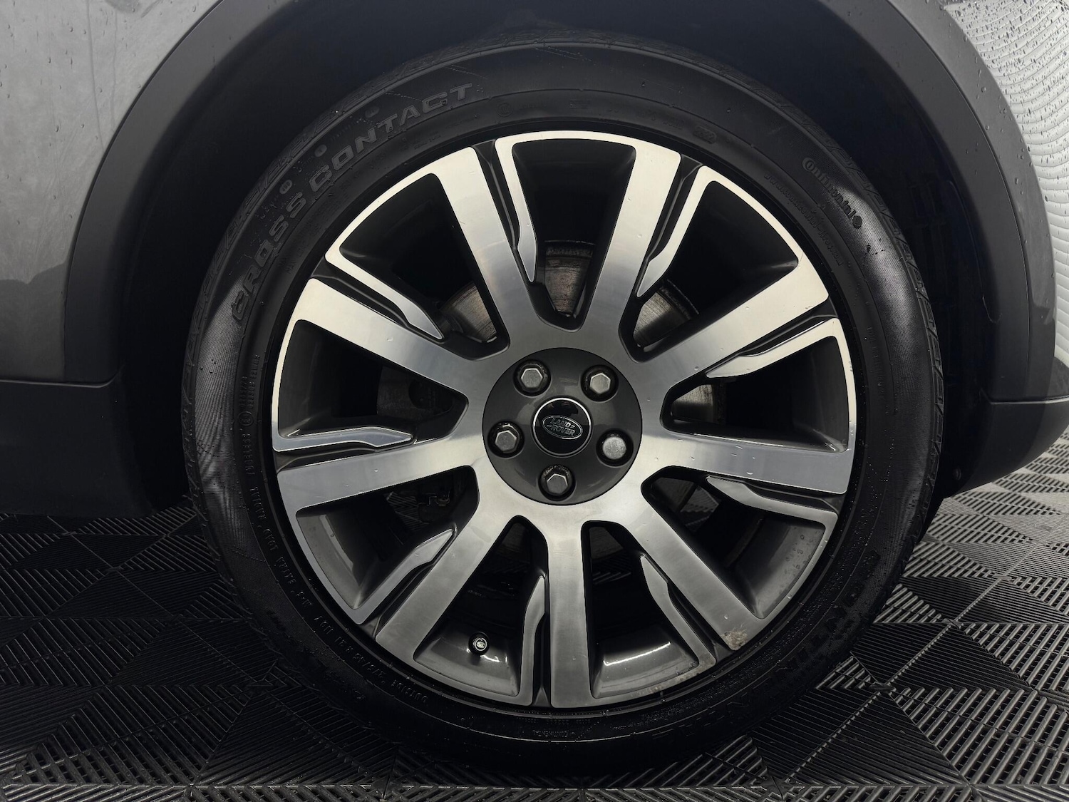 Used Land Rover Discovery 2017 for sale - 76440573: Photo 39