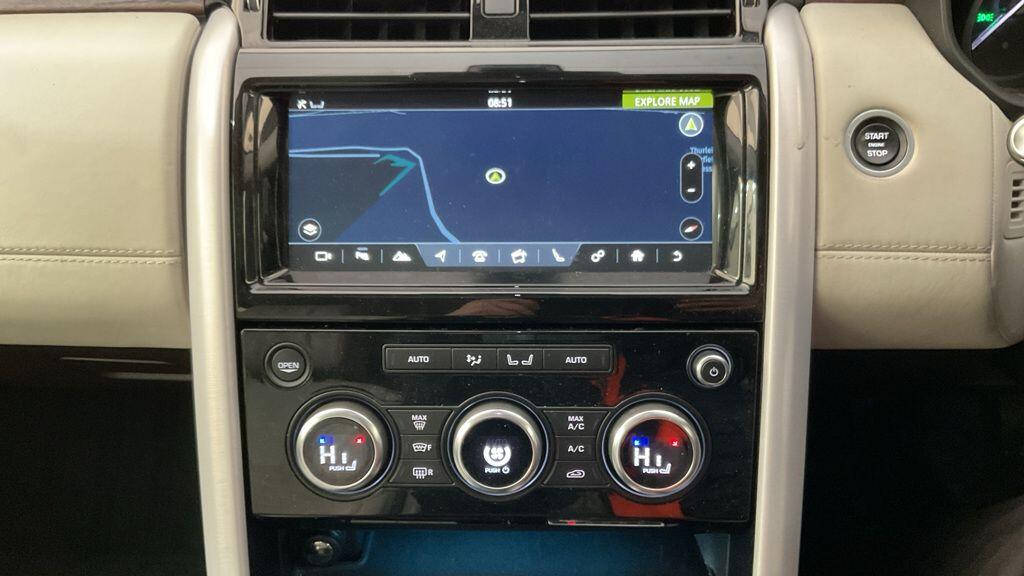 Used Land Rover Discovery 2017 for sale - 76440573: Photo 4