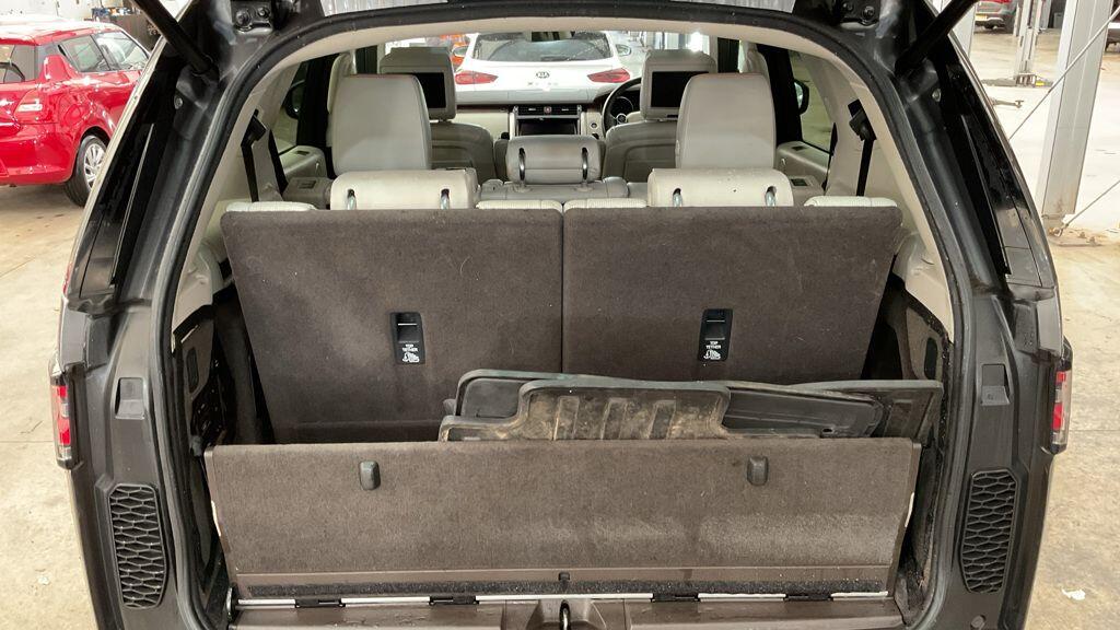 Used Land Rover Discovery 2017 for sale - 76440573: Photo 5