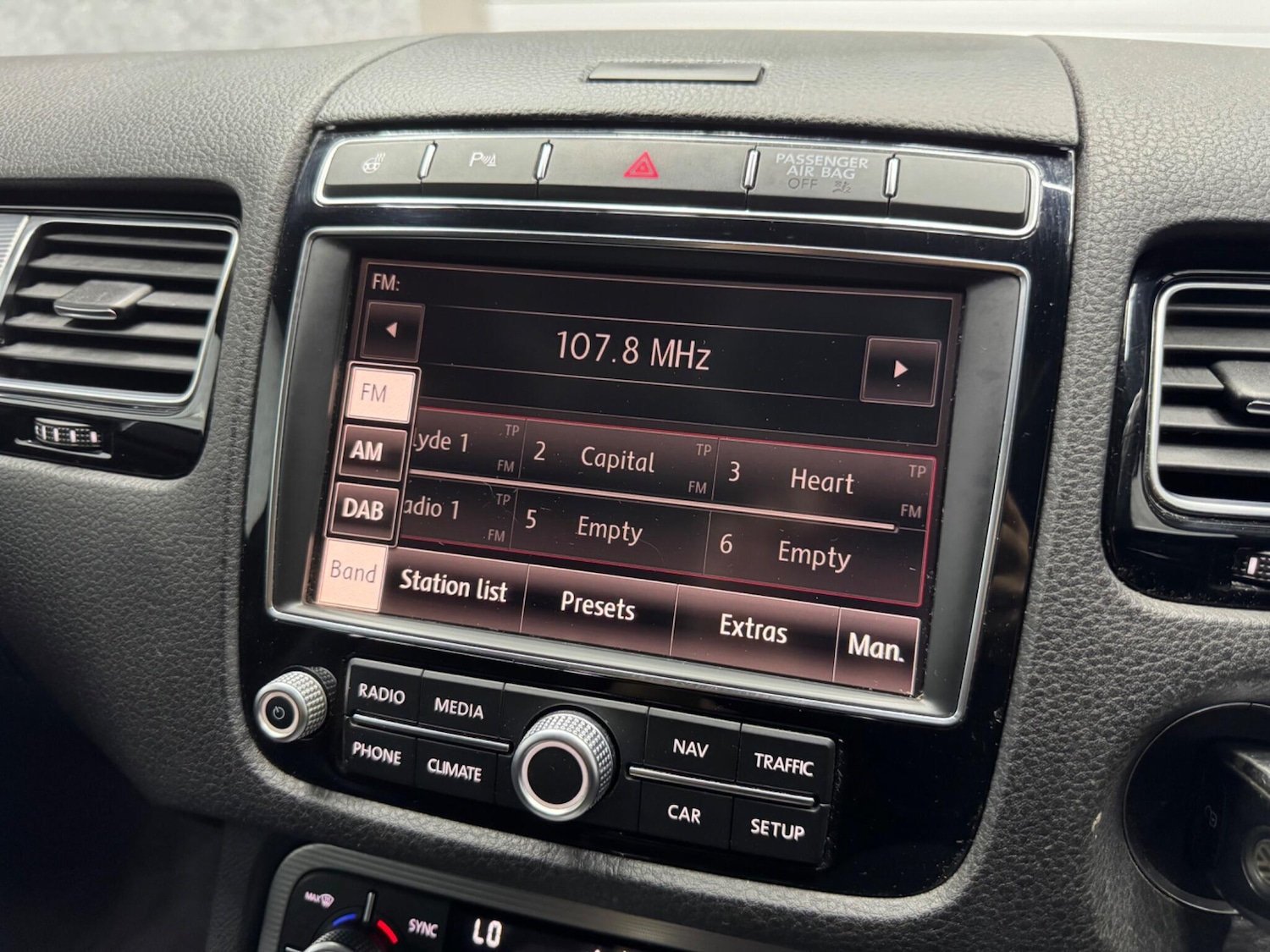 Used Volkswagen Touareg 2015 for sale - 76498929: Photo 10