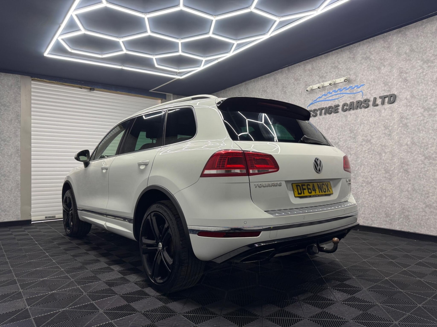 Used Volkswagen Touareg 2015 for sale - 76498929: Photo 29