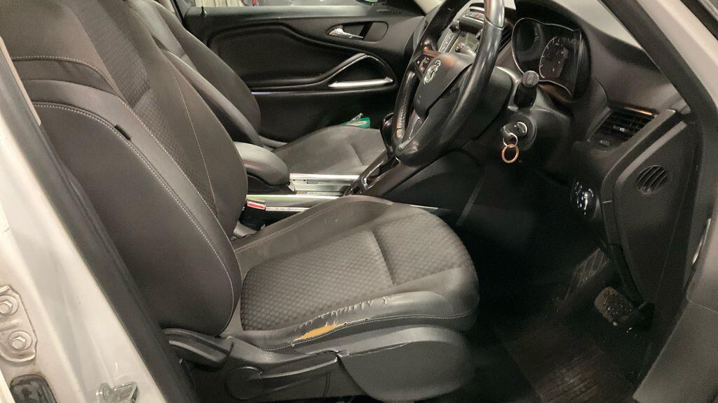 Used Vauxhall Zafira 2017 for sale - 77021309: Photo 2