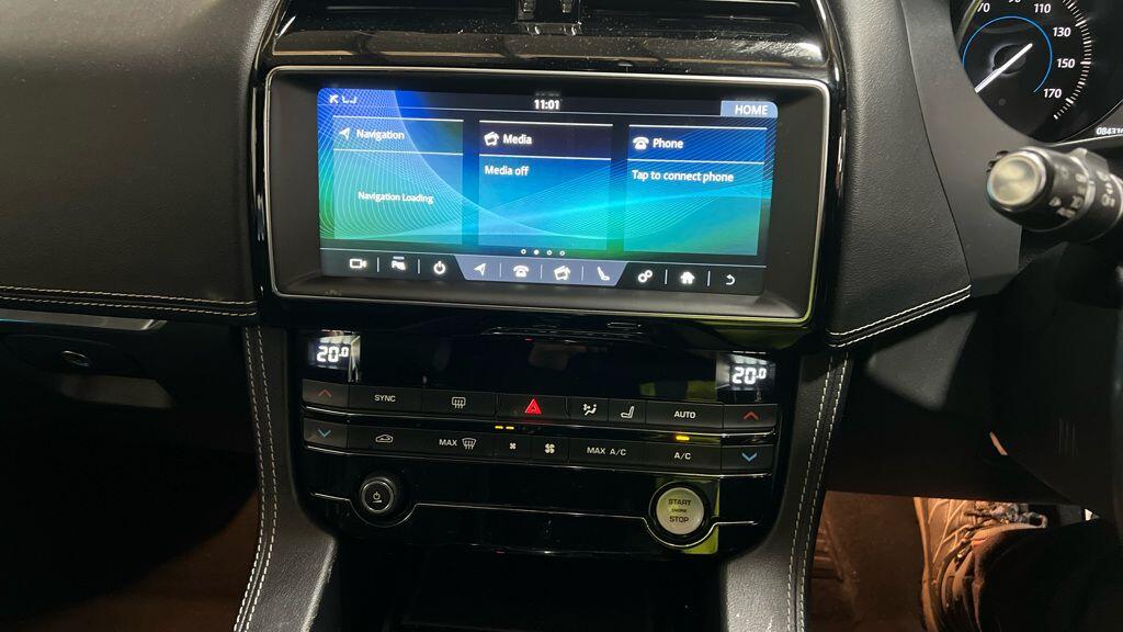 Used Jaguar F-Pace 2019 for sale - 77120094: Photo 4