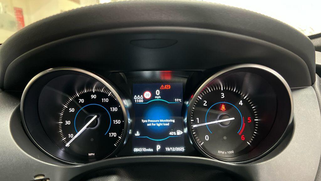 Used Jaguar F-Pace 2019 for sale - 77120094: Photo 5