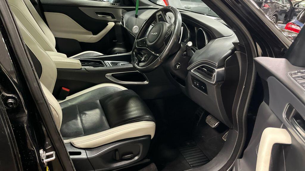 Used Jaguar F-Pace for sale - 78058630: Photo 2