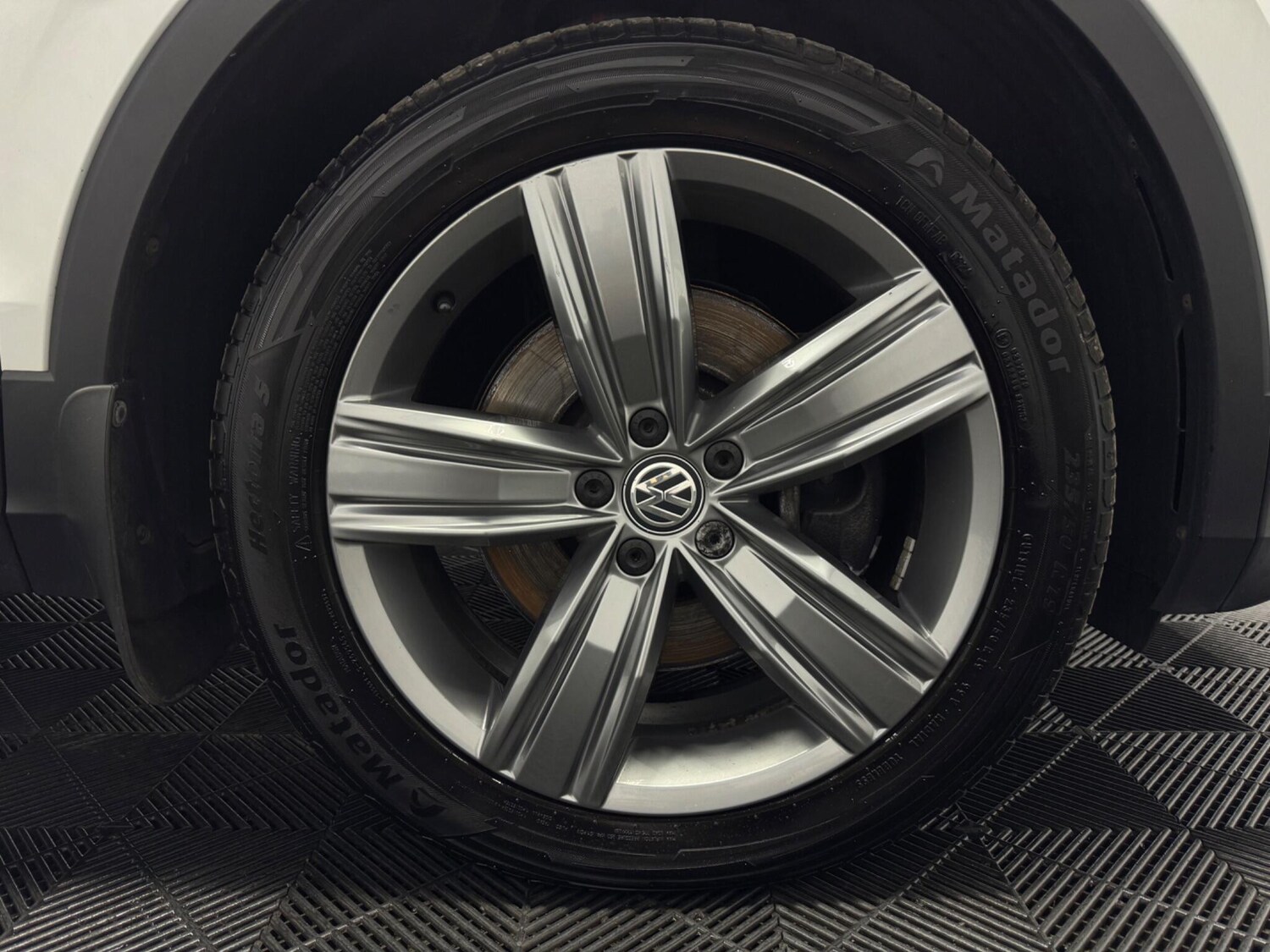 Used Volkswagen Tiguan 2016 for sale - 75740875: Photo 36