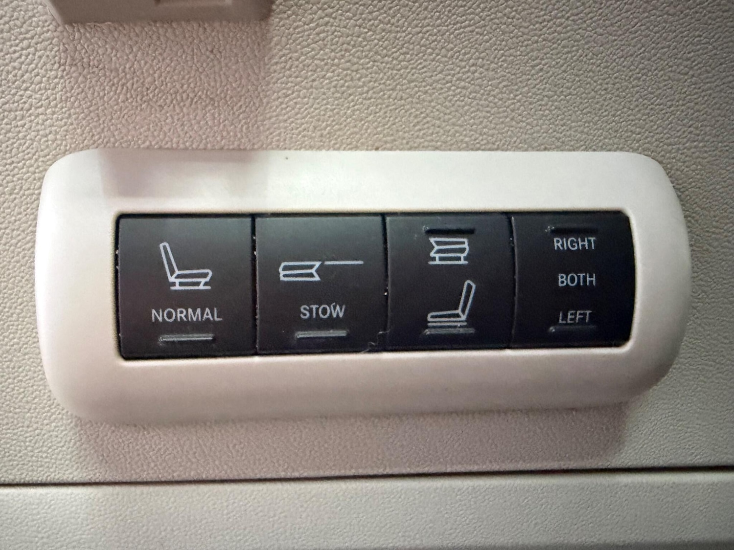 Used Chrysler Grand Voyager 2009 for sale - 77230626: Photo 26