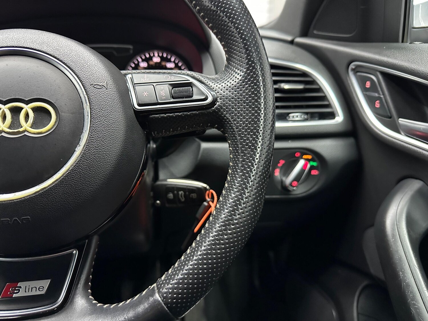 Used Audi Q3 for sale - 78057965: Photo 13