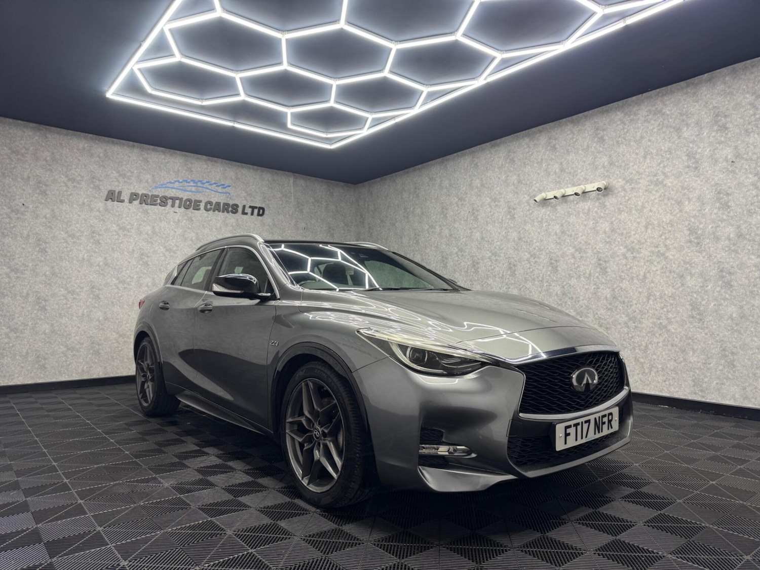 Used Infiniti Q30 2017 for sale - 75720381: Photo 27