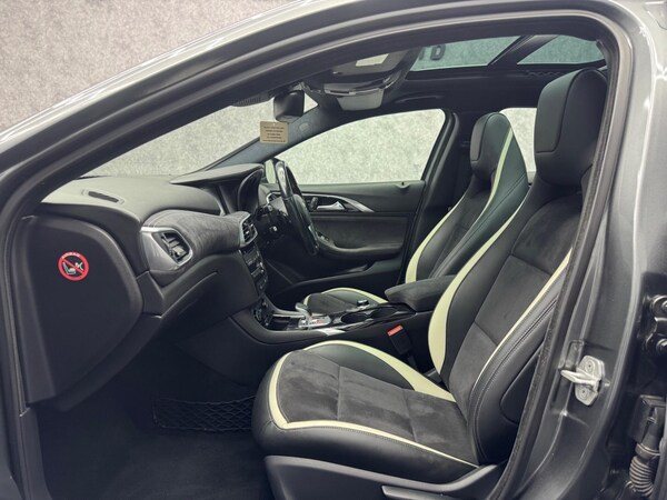 Used Infiniti Q30 2017 for sale - 75720381: Photo 3