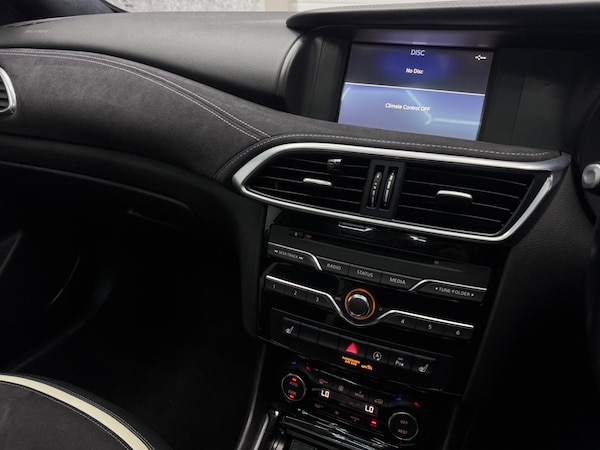 Used Infiniti Q30 2017 for sale - 75720381: Photo 8