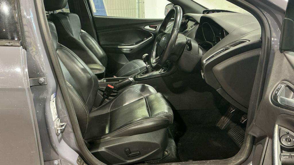 Used Ford Focus 2017 for sale - 77396459: Photo 2